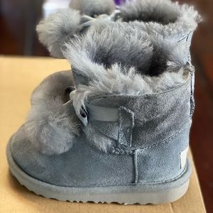 Ugg Toddler Classic 8C